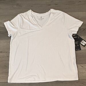 Skechers Women's White V-Neck Tee